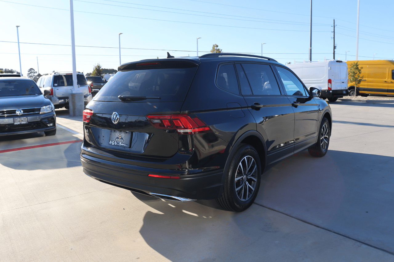 2021 Volkswagen Tiguan S photo 3