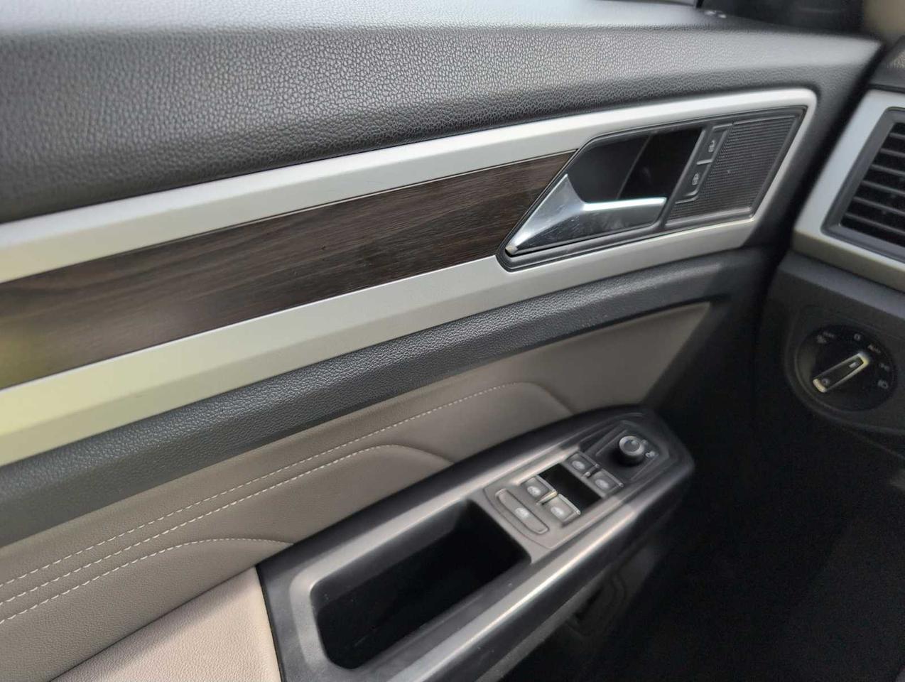 2021 Volkswagen Atlas 2.0T SE w/Technology Medford MA