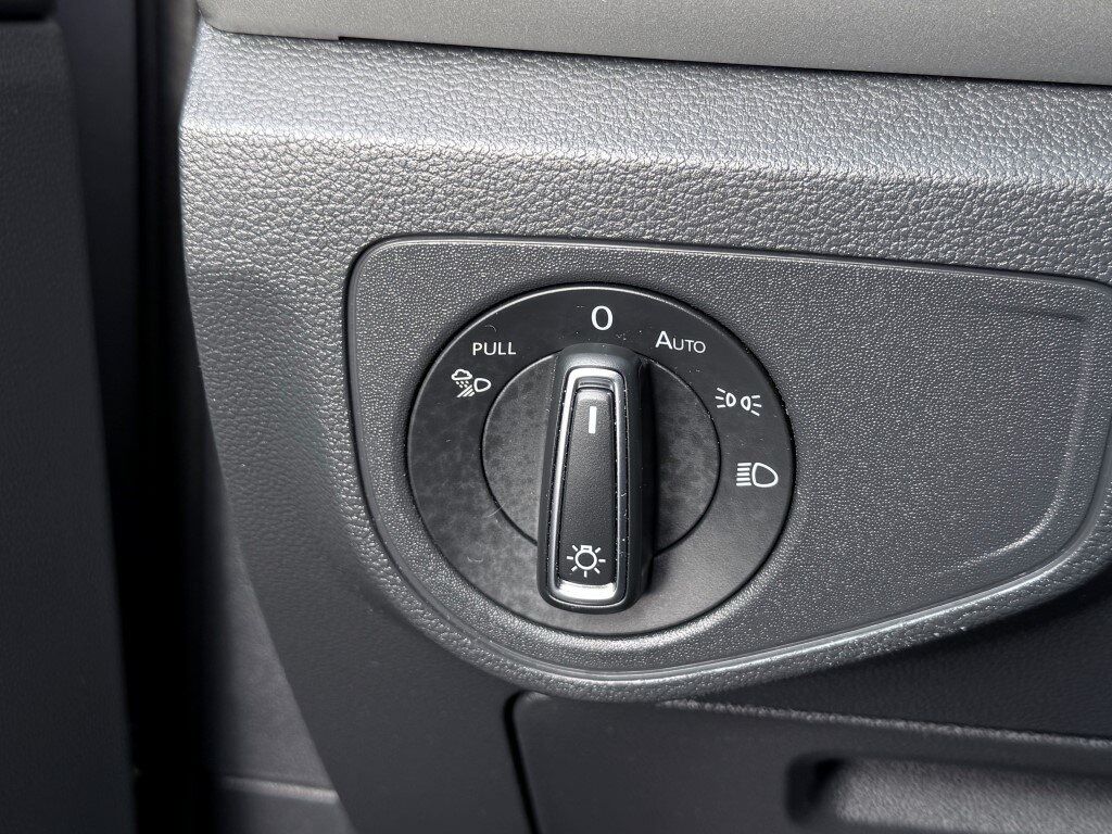 2021 Volkswagen Atlas 2.0T SE w/Technology Springfield VA