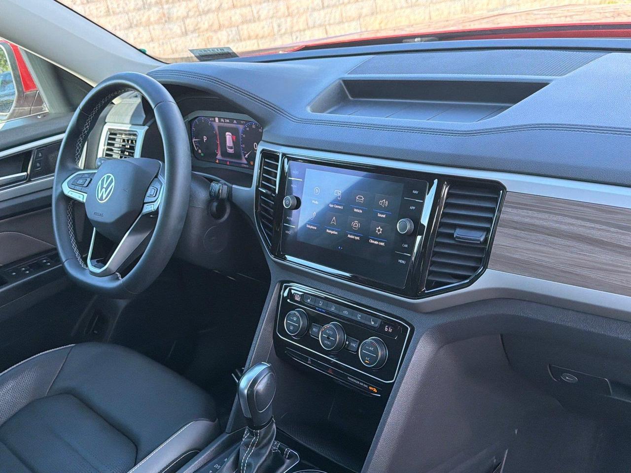 2021 Volkswagen Atlas 2.0T SEL Premium Hagerstown MD