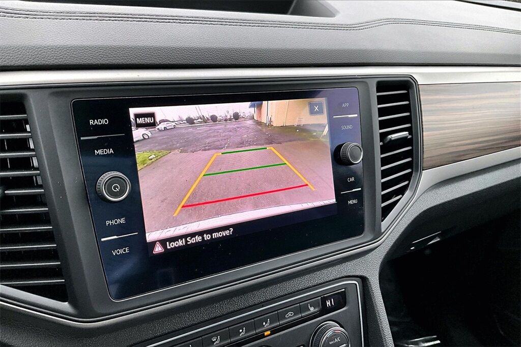 2021 Volkswagen Atlas 3.6L V6 SE w/Technology OR