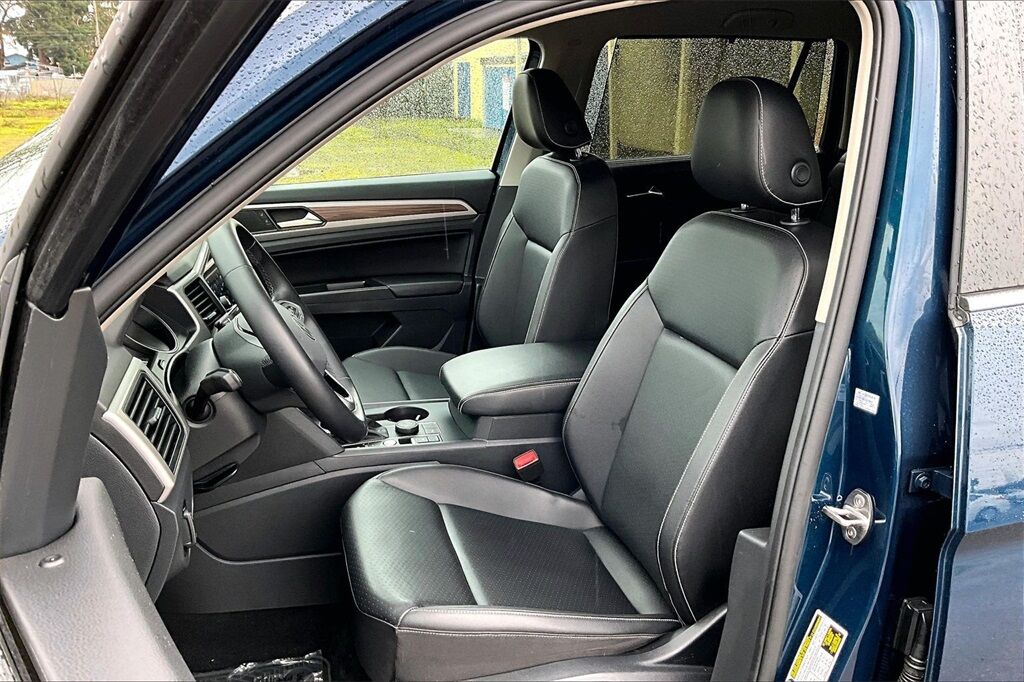 2021 Volkswagen Atlas 3.6L V6 SE w/Technology OR