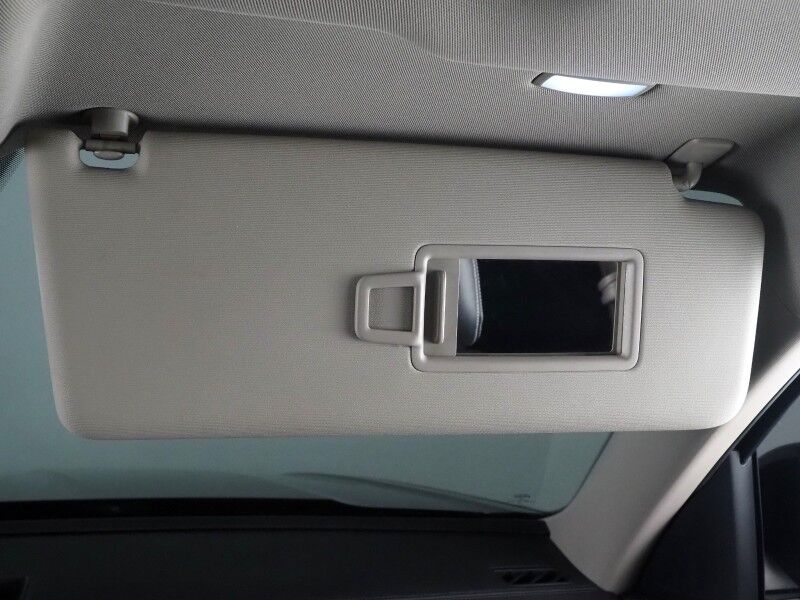 2021 Volkswagen Atlas 3.6L V6 SE w/Technology *PANORAMA MOONROOF, ADAPTIVE CRUISE, SAFETY ALERTS. BACKUP-CAMERA, COLOR TOUCHSCREEN, HEATED SEATS, 2ND ROW CAPTAIN'S, REMOTE START, POWER LIFTGATE, 20 INCH WHEELS, ANDROID & APPLE Round Rock TX