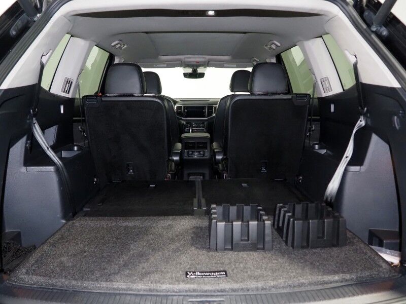 2021 Volkswagen Atlas 3.6L V6 SE w/Technology *PANORAMA MOONROOF, ADAPTIVE CRUISE, SAFETY ALERTS. BACKUP-CAMERA, COLOR TOUCHSCREEN, HEATED SEATS, 2ND ROW CAPTAIN'S, REMOTE START, POWER LIFTGATE, 20 INCH WHEELS, ANDROID & APPLE Round Rock TX