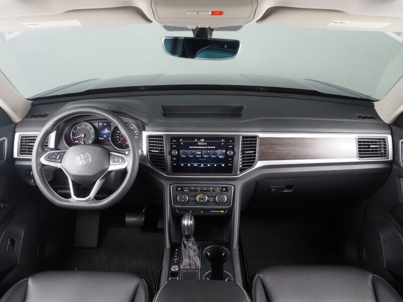 2021 Volkswagen Atlas 3.6L V6 SE w/Technology *PANORAMA MOONROOF, ADAPTIVE CRUISE, SAFETY ALERTS. BACKUP-CAMERA, COLOR TOUCHSCREEN, HEATED SEATS, 2ND ROW CAPTAIN'S, REMOTE START, POWER LIFTGATE, 20 INCH WHEELS, ANDROID & APPLE Round Rock TX