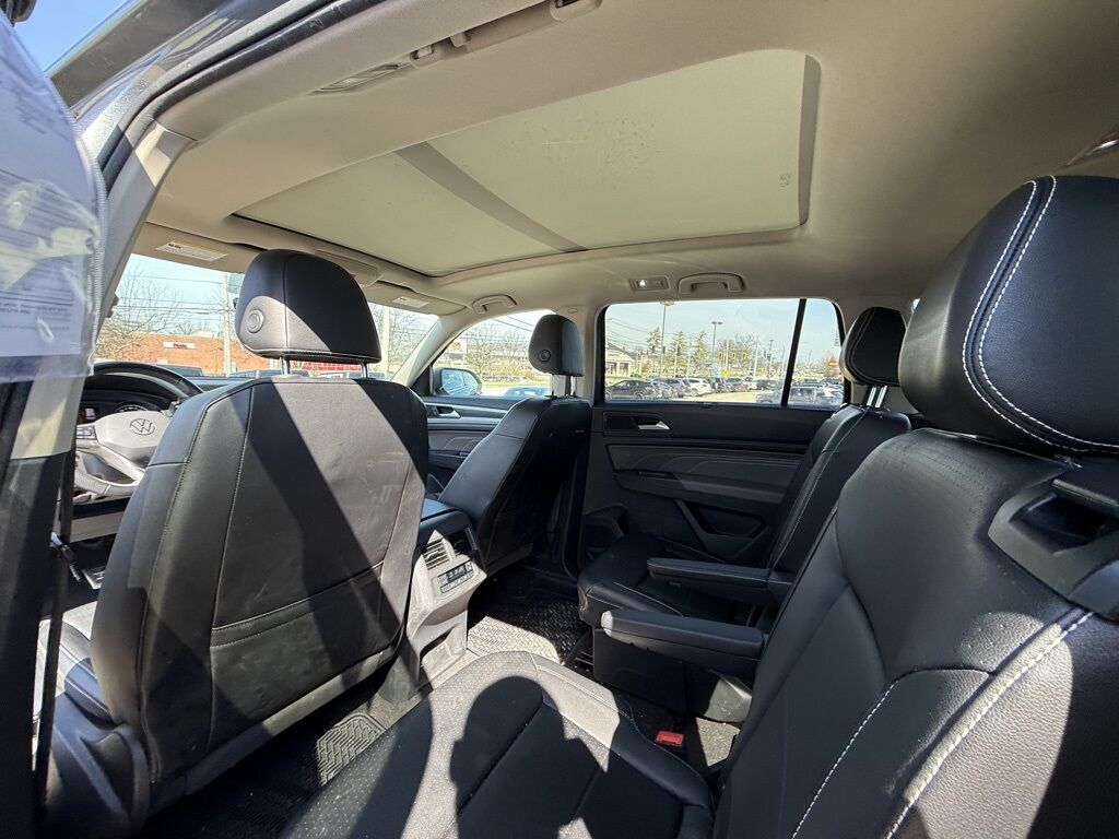 2021 Volkswagen Atlas 3.6L V6 SE w/Technology R-Line Crestwood KY