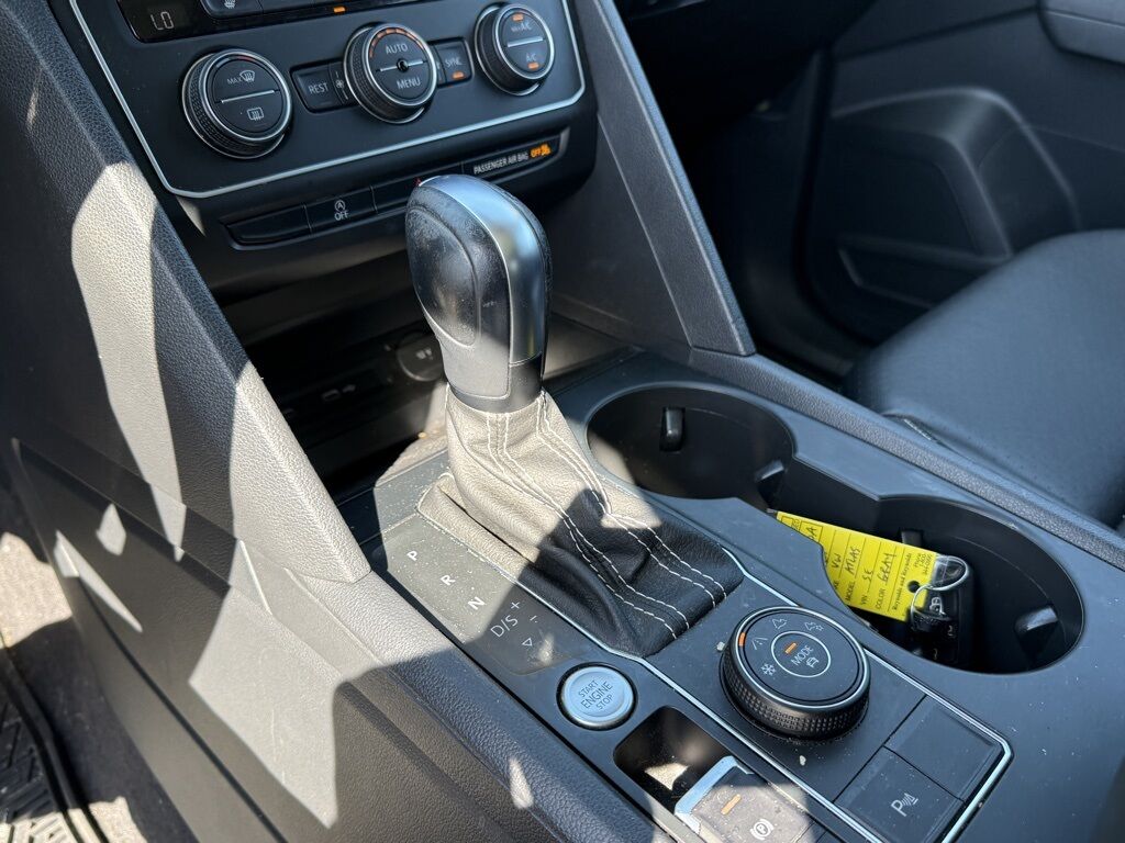 2021 Volkswagen Atlas 3.6L V6 SE w/Technology R-Line Crestwood KY