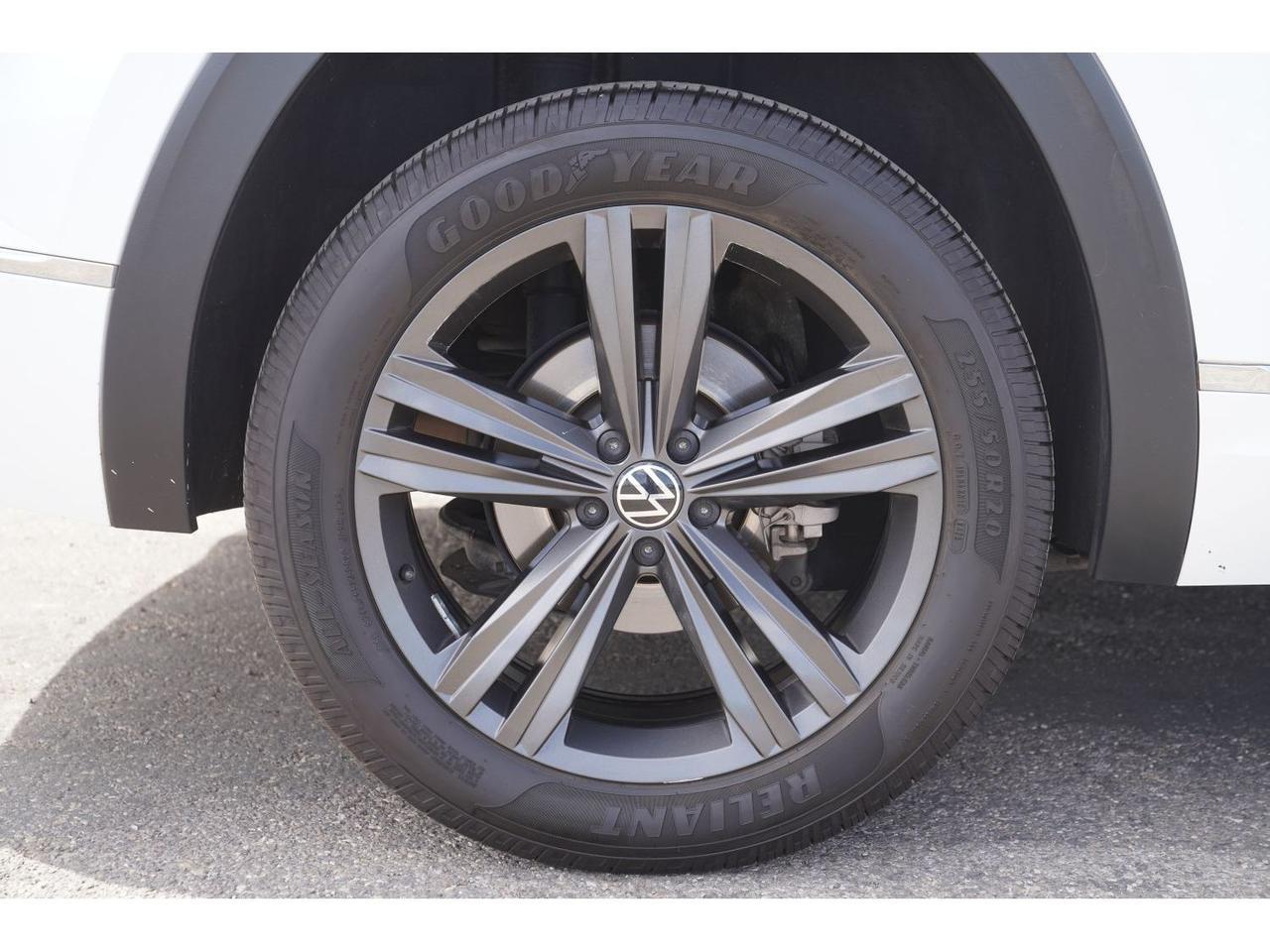 2021 Volkswagen Atlas SE w/Tech R-Line - Photo 7