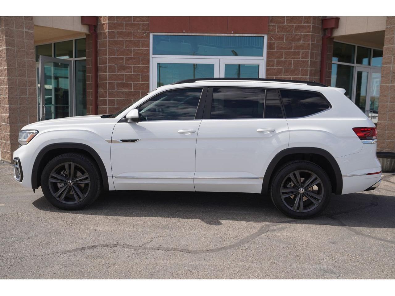 2021 Volkswagen Atlas SE w/Tech R-Line - Photo 5