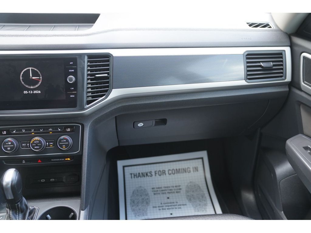 2021 Volkswagen Atlas 3.6L V6 SE w/Technology R-Line Price UT