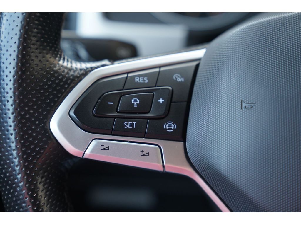 2021 Volkswagen Atlas 3.6L V6 SE w/Technology R-Line Price UT