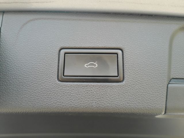 2021 Volkswagen Atlas 3.6L V6 SE w/Technology R-Line Plano TX