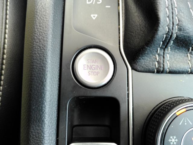 2021 Volkswagen Atlas 3.6L V6 SE w/Technology R-Line Plano TX