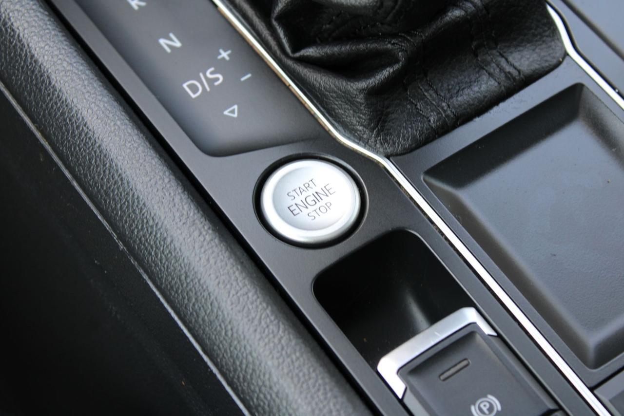 2021 Volkswagen Atlas 3.6L V6 SE w/Technology R-Line Stafford VA