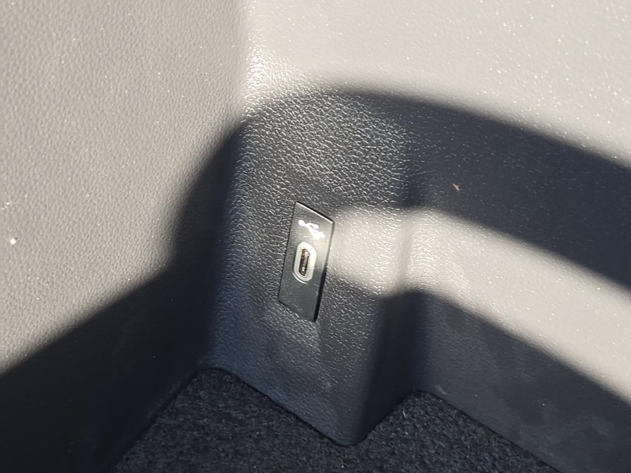 2021 Volkswagen Atlas 3.6L V6 SE w/Technology Fredericksburg VA