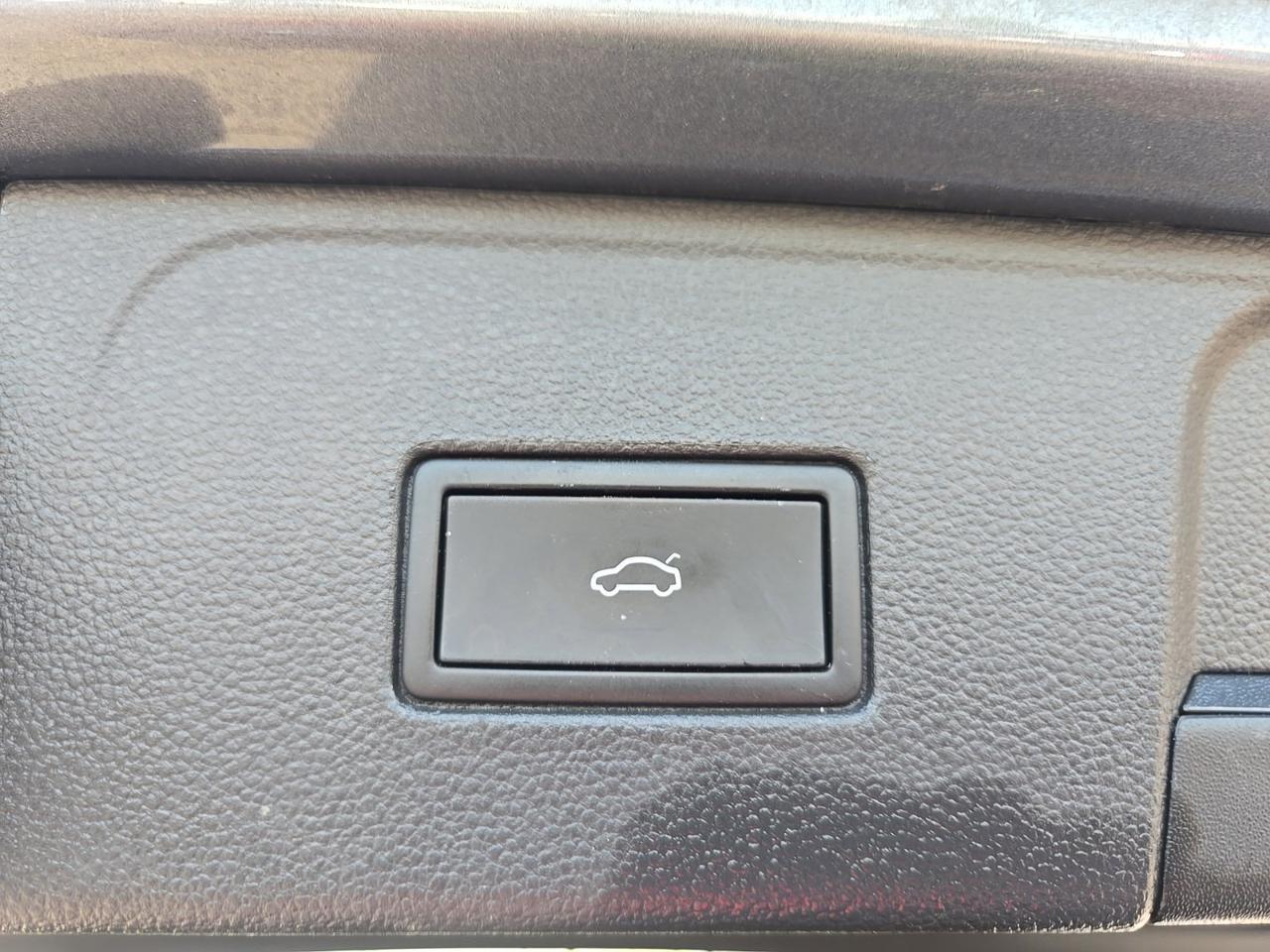 2021 Volkswagen Atlas 3.6L V6 SE w/Technology Fredericksburg VA