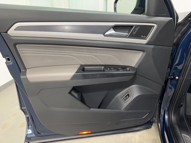 2021 Volkswagen Atlas 3.6L V6 SEL Premium R-Line Pine River MN