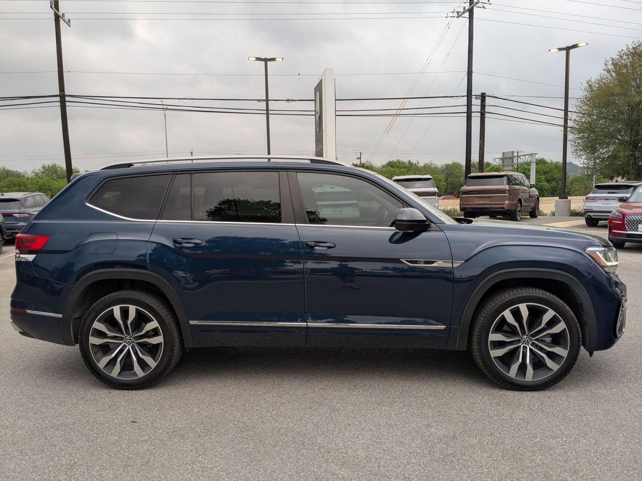 2021 Volkswagen Atlas 3.6L V6 SEL R-Line