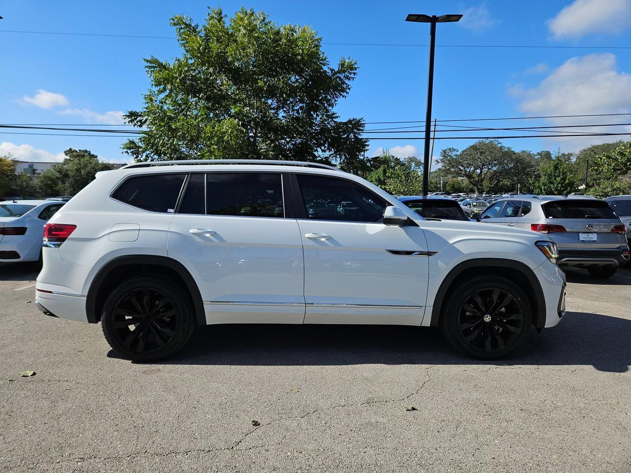 2021 Volkswagen Atlas 3.6L V6 SEL R-Line