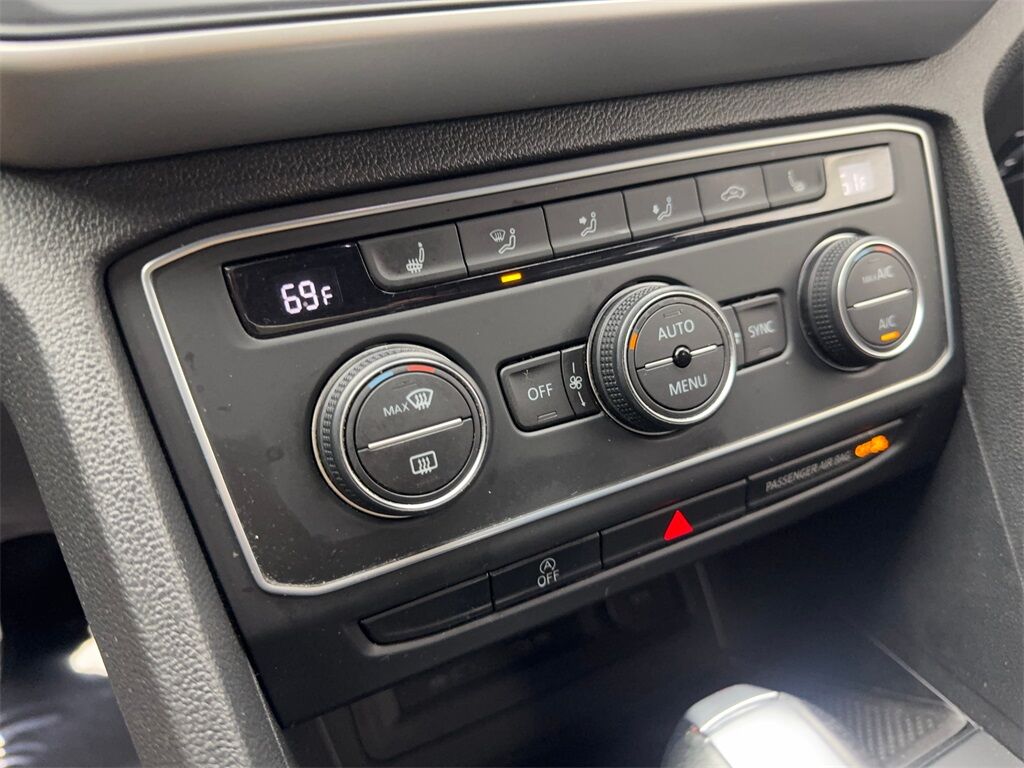 2021 Volkswagen Atlas Cross Sport 3.6L V6 SE w/Technology CAM,PANO,HTD STS,BLIND SPO Irving TX