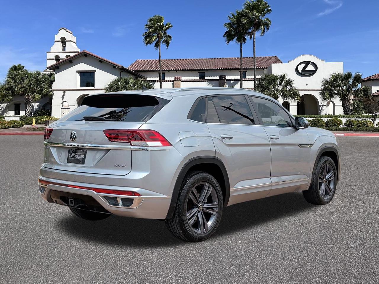 2021 Volkswagen Atlas Cross Sport 3.6L V6 SE w/Technology R-Line