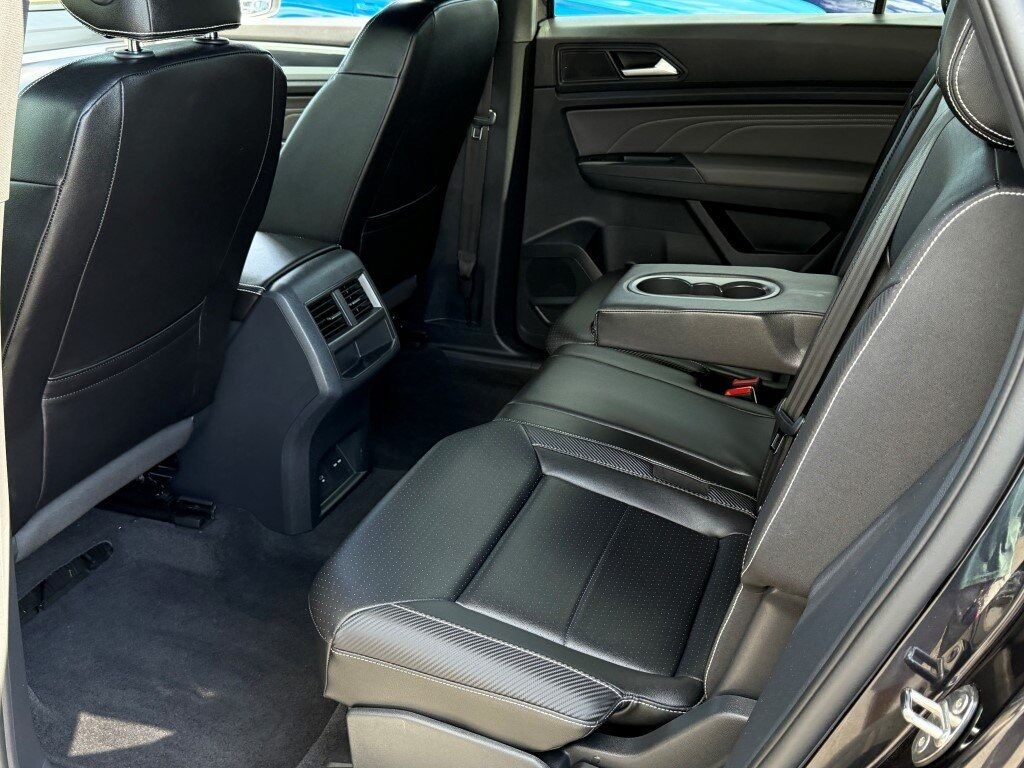 2021 Volkswagen Atlas Cross Sport 3.6L V6 SE w/Technology R-Line Springfield VA
