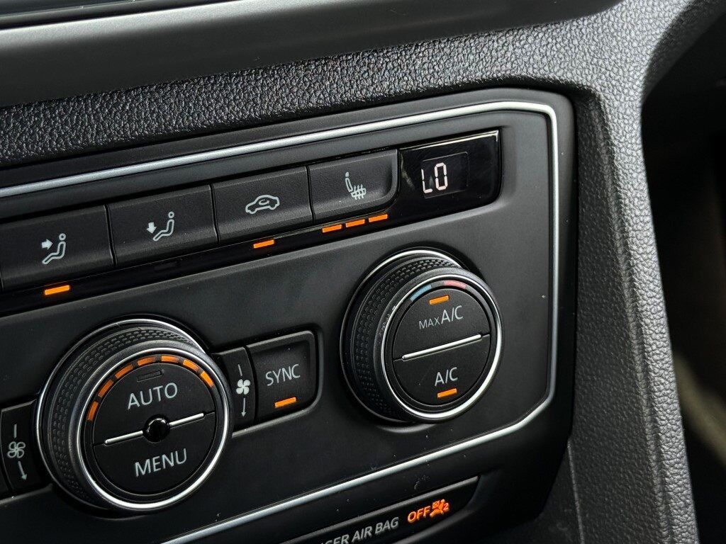 2021 Volkswagen Atlas Cross Sport 3.6L V6 SE w/Technology R-Line Springfield VA
