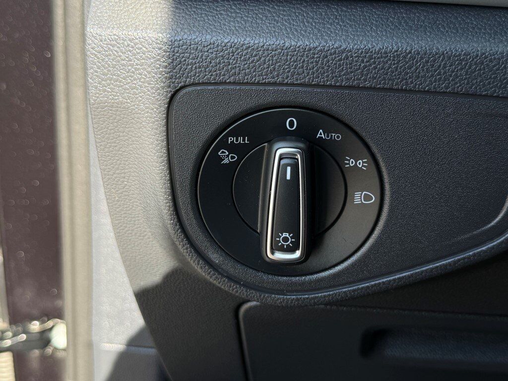 2021 Volkswagen Atlas Cross Sport 3.6L V6 SE w/Technology R-Line Springfield VA