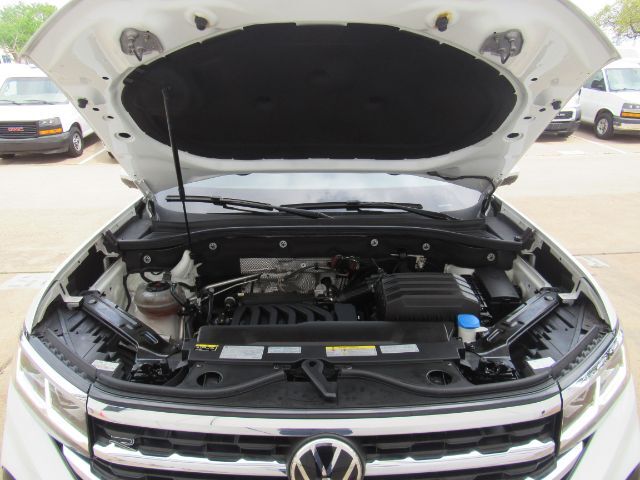 2021 Volkswagen Atlas Cross Sport 3.6L V6 SEL Premium R-Line Plano TX