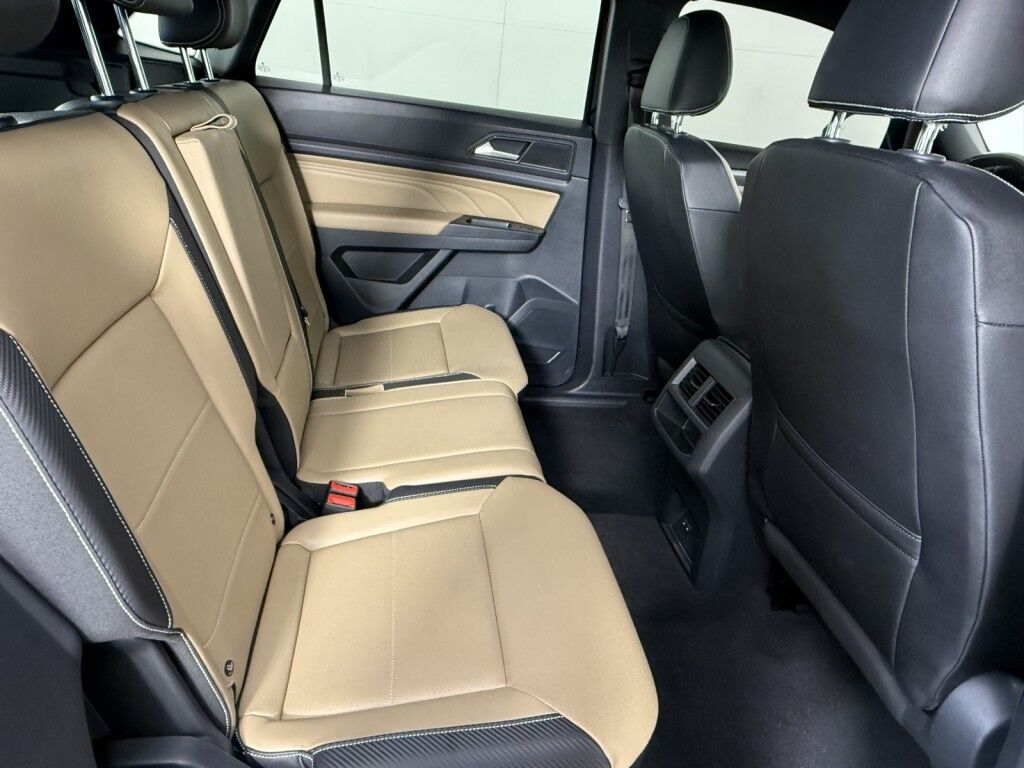 2021 Volkswagen Atlas Cross Sport SE w/Technology R-Line 4MOTION Maumee OH