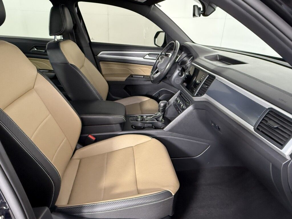 2021 Volkswagen Atlas Cross Sport SE w/Technology R-Line 4MOTION Maumee OH