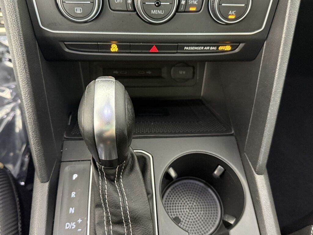 2021 Volkswagen Atlas Cross Sport SE w/Technology R-Line 4MOTION Maumee OH