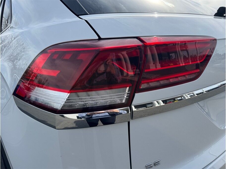 2021 Volkswagen Atlas Cross Sport SE w/Technology Sport Utility 4D Folsom CA