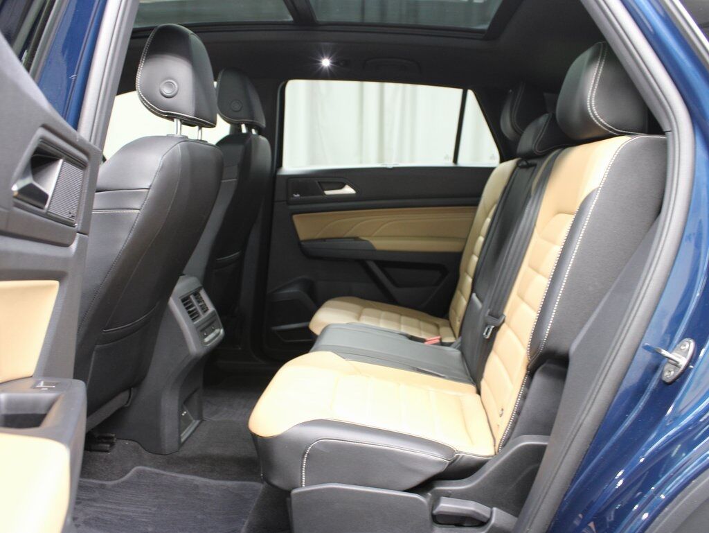 2021 Volkswagen Atlas Cross Sport SEL Premium R-Line AWD Fond du Lac WI