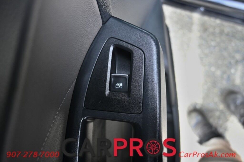 2021 Volkswagen Atlas SE - AWD - 2.0L 4-Cyl Turbo - Power & Heated Leather Seats - Bluetooth - Apple CarPlay & Android Auto - Backup Camera - 3rd Row - Seats 7 - Power Liftgate - Blind Spot Alert - Aluminum Wheels - Keyless Entry & Push To Start Anchorage AK