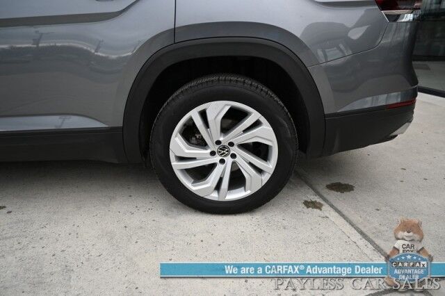 2021 Volkswagen Atlas SE / AWD / Autostart / Technology Pkg / Heated Leather Seats / Forward Collision & Blind Spot Alert / Apple CarPlay & Android Auto / Backup Camera / 3rd Row / Seats 7 / 22 MPG / Tow Pkg / 1-Owner Anchorage AK