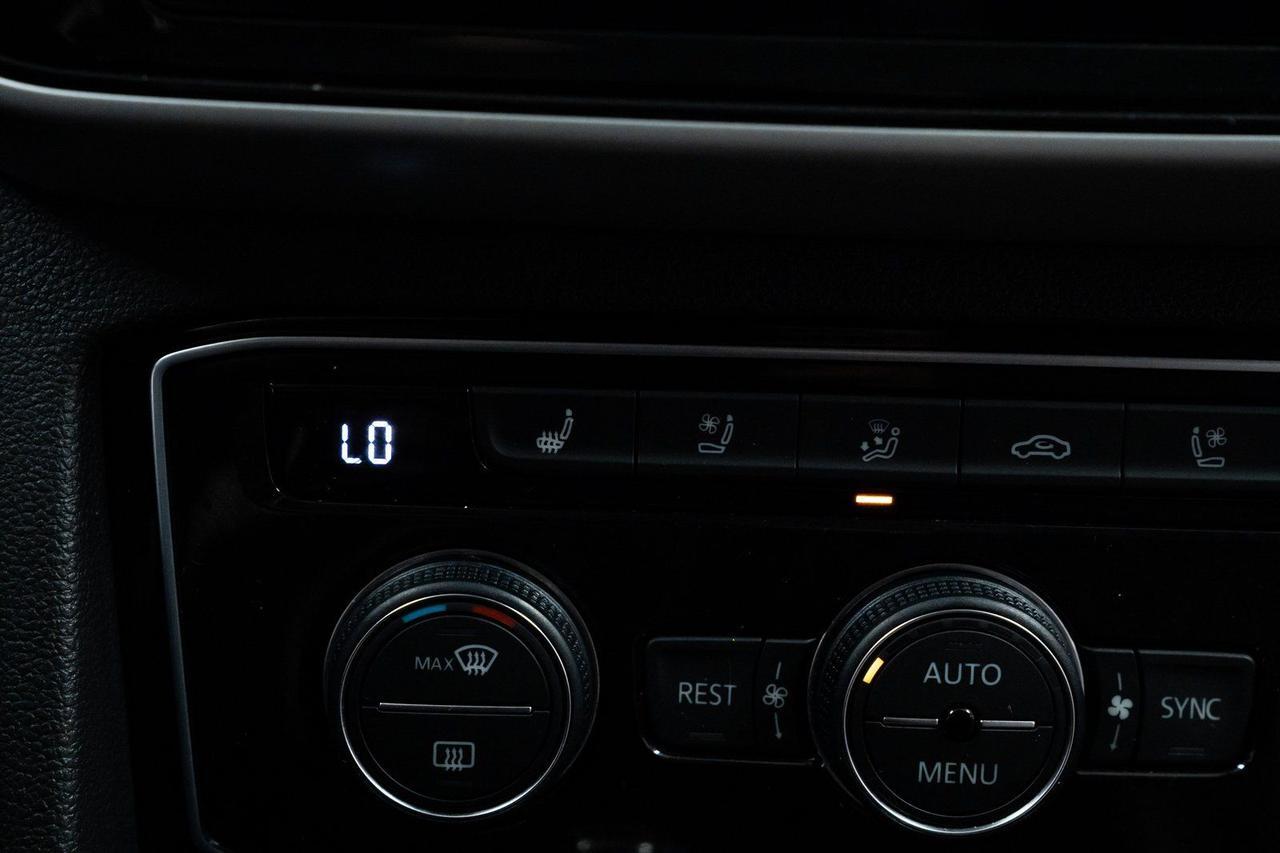 2021 Volkswagen Atlas SEL Premium Heated Seats Moonroof 3rd Row Seating Portland OR