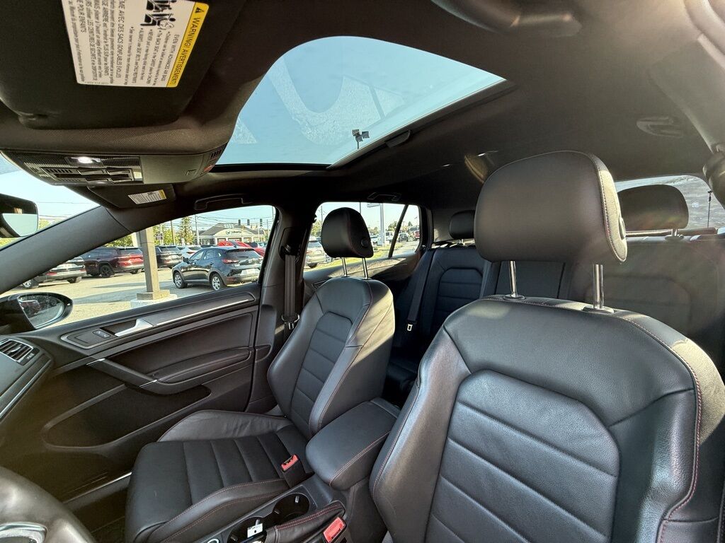 2021 Volkswagen Golf GTI 2.0T SE Crestwood KY