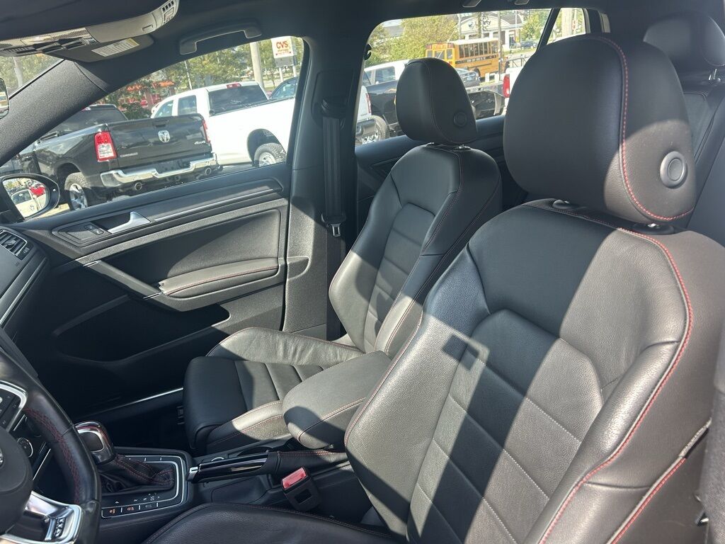 2021 Volkswagen Golf GTI 2.0T SE Crestwood KY