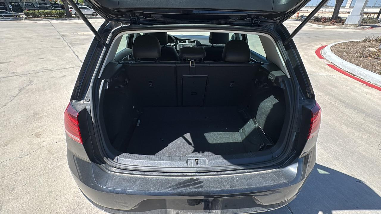 2021 Volkswagen Golf TSI  Selma TX
