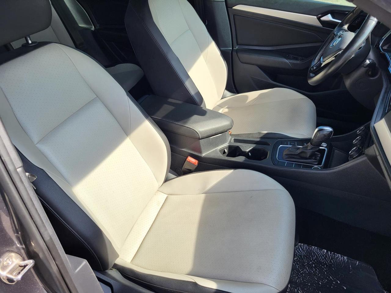 2021 Volkswagen Jetta R-Line Auto Beeville TX