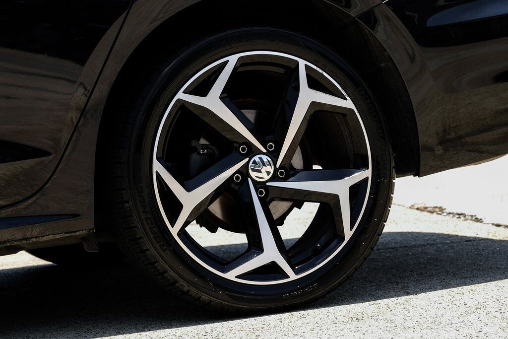 2021 Volkswagen Passat 2.0T R-Line Carrollton TX