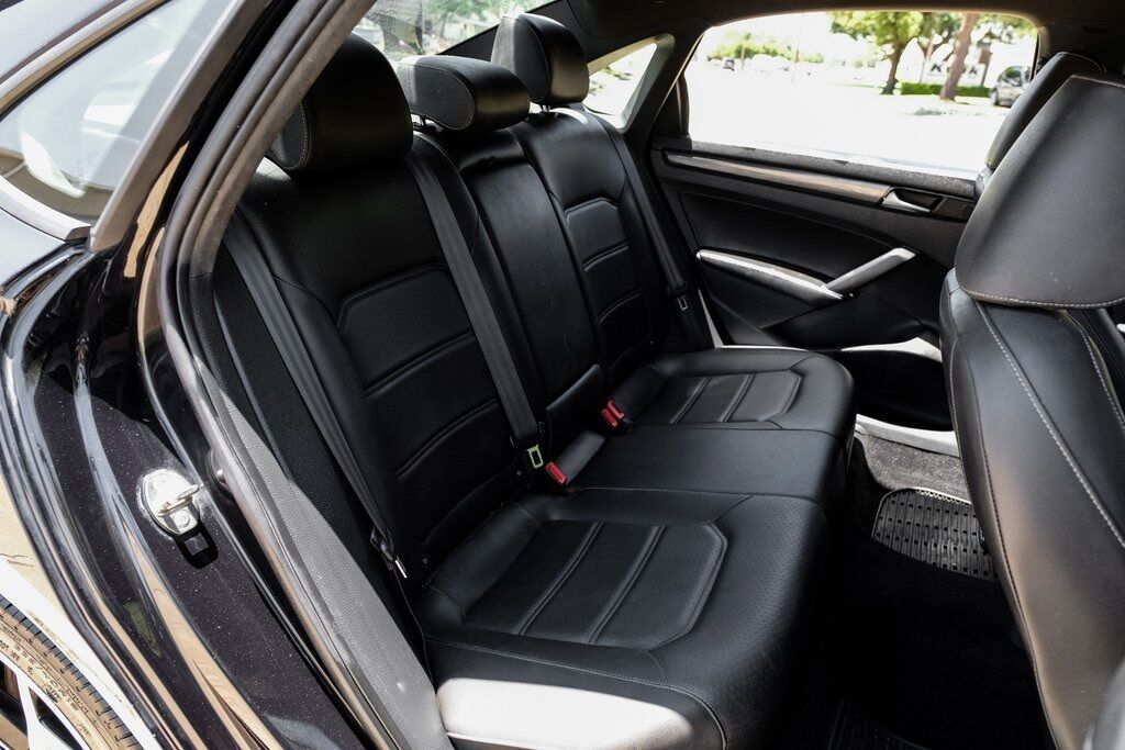 2021 Volkswagen Passat 2.0T R-Line Carrollton TX