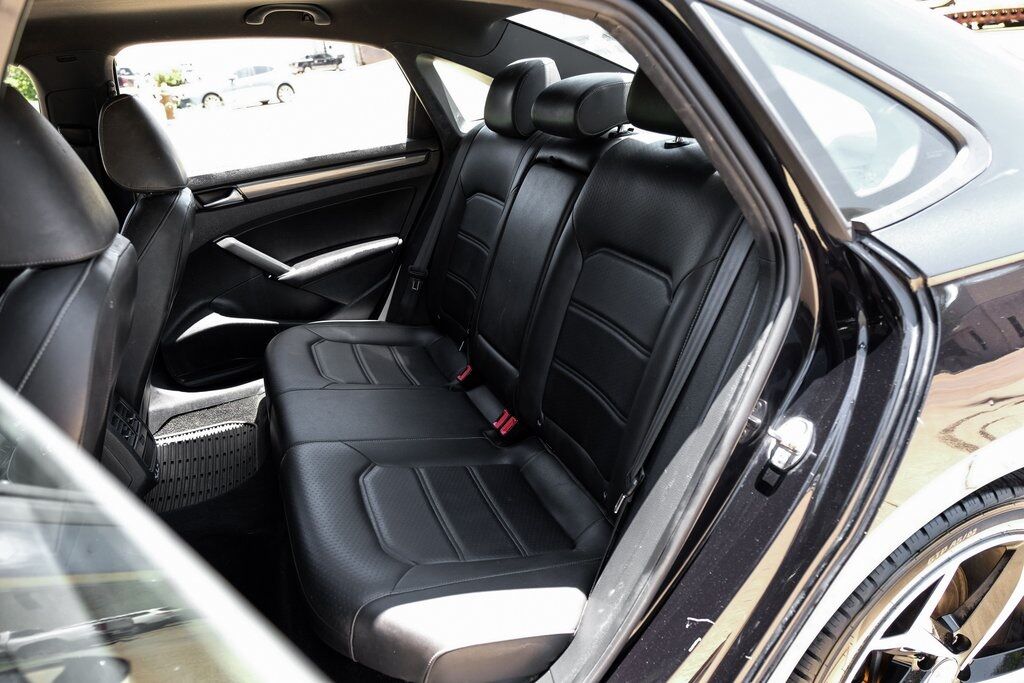 2021 Volkswagen Passat 2.0T R-Line Carrollton TX