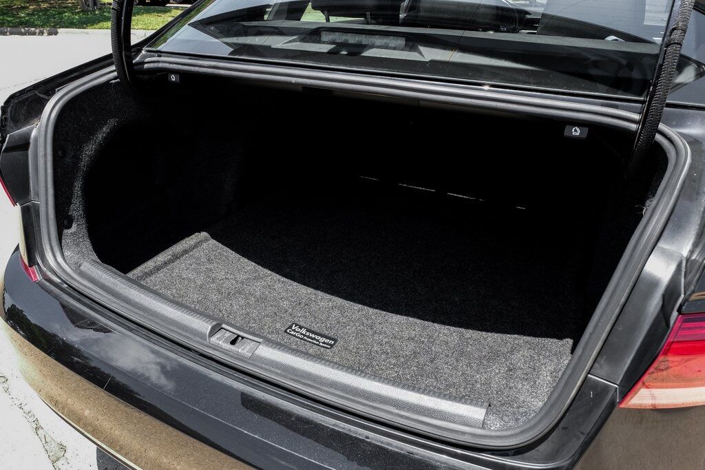 2021 Volkswagen Passat 2.0T R-Line Carrollton TX