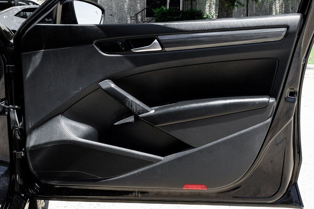 2021 Volkswagen Passat 2.0T R-Line Carrollton TX