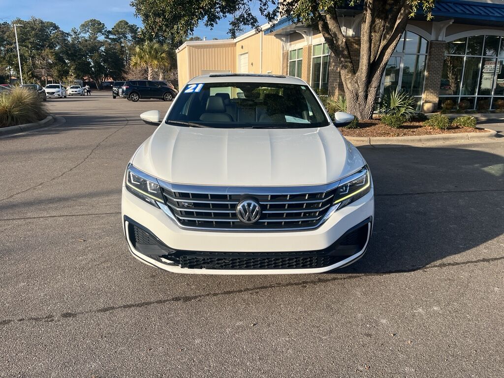 2021 Volkswagen Passat 2.0T R-Line