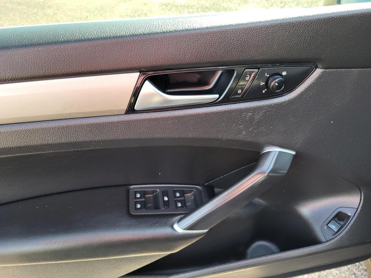 2021 Volkswagen Passat 2.0T SE Auto Beeville TX