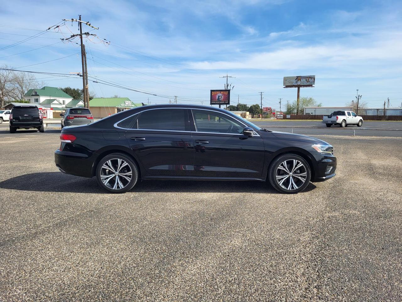 2021 Volkswagen Passat 2.0T SE Auto Beeville TX