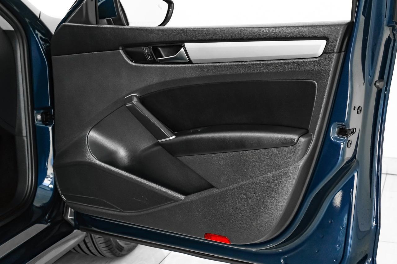 2021 Volkswagen Passat 2.0T SE BLIND SPOT FRONT ASSIST LANE ASSIST SUNROOF LEATHERETTE HEATED SEATS REAR CAMERA Carrollton TX